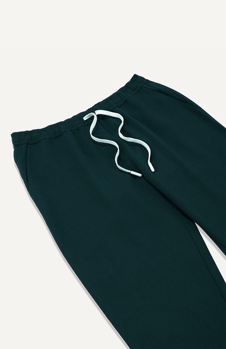 Women Forest Green 5 Pocket Scrubs Stretch Fabric Technical Drawstring Focus