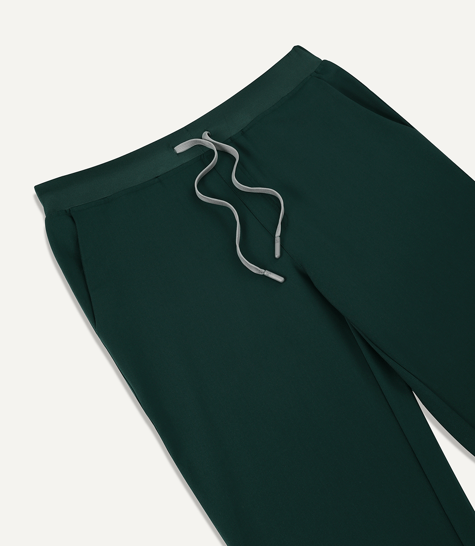 Men Midnight Green 5 Pocket Tuck In Scrubs Stretch Fabric Eco Tech Waistband Focus