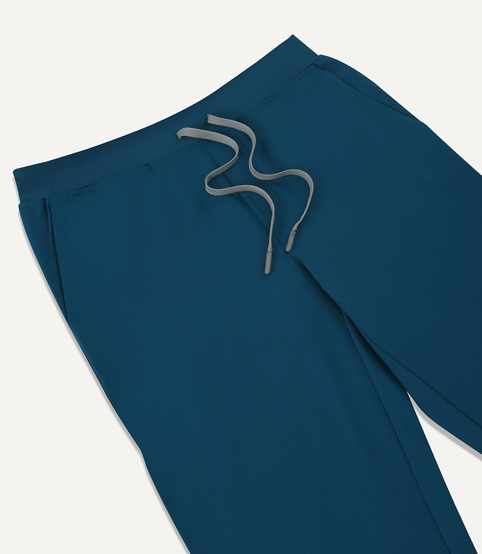 Men Midnight Teal 5 Pocket Tuck In Scrubs Stretch Fabric Eco Tech Waistband Focus